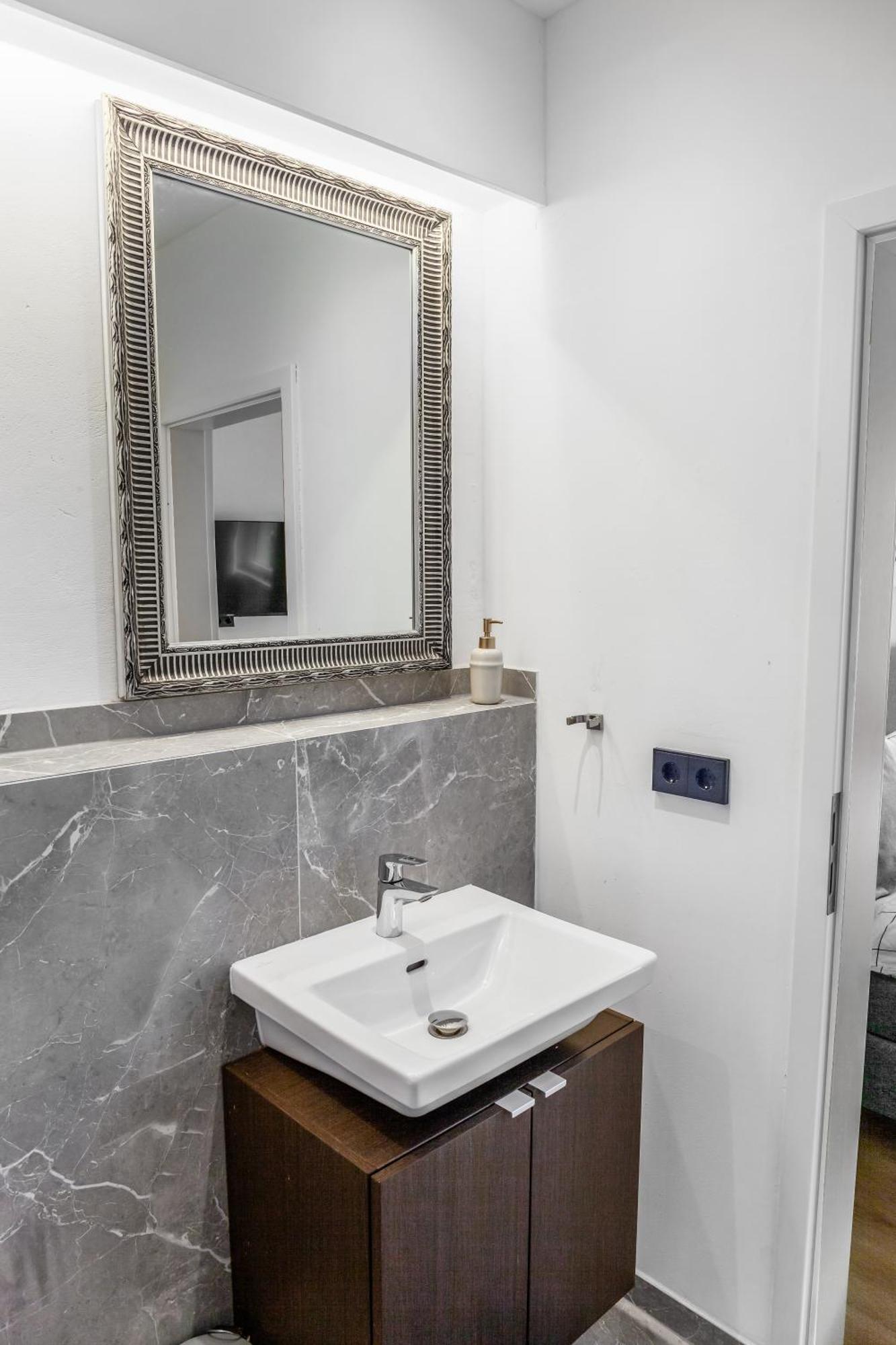 Modern Stay I Cosy & Central Apartments Koblenz  Buitenkant foto